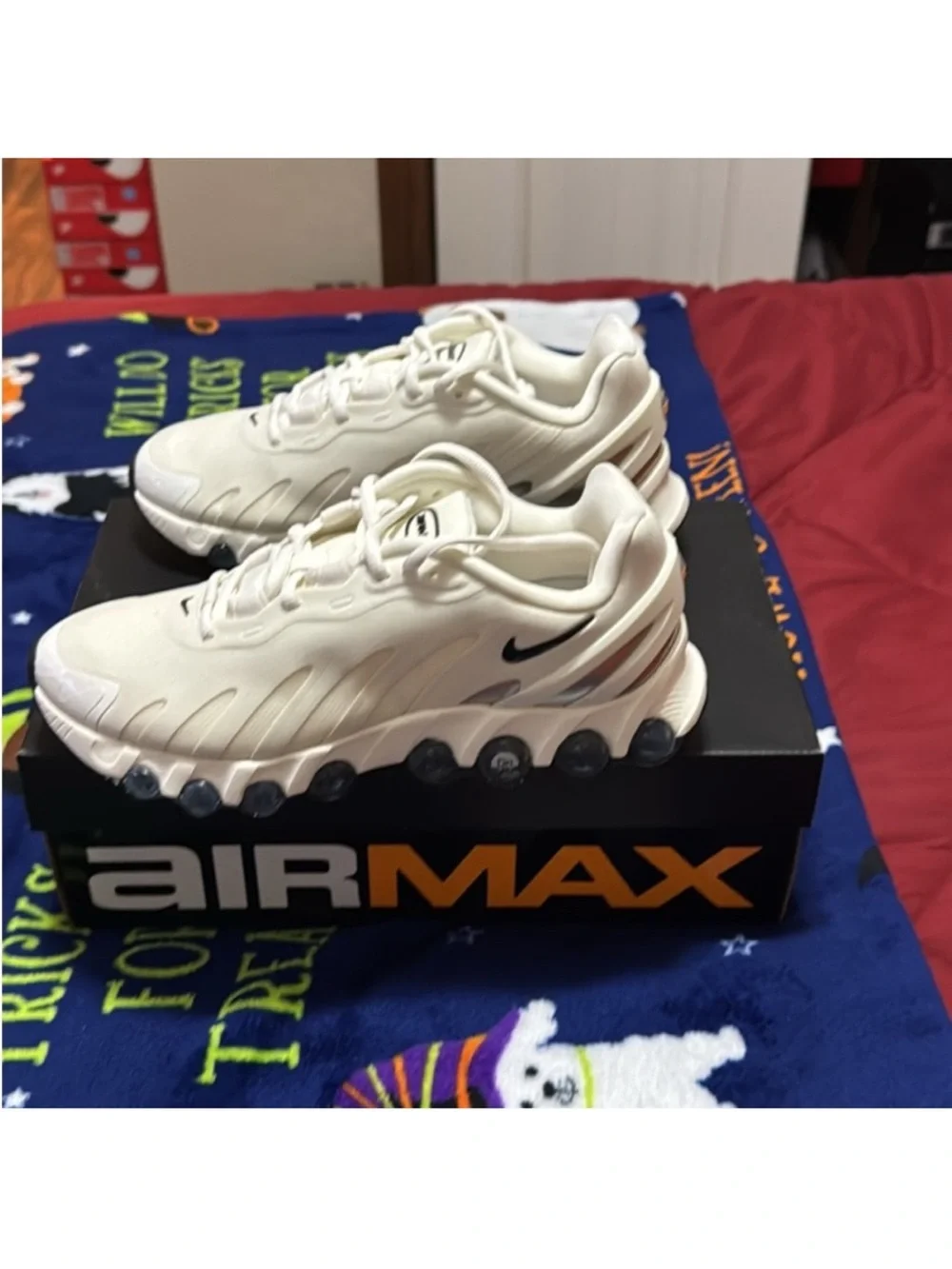 Women’s Nike Air Max DN8 Cream/Off-White Casual Sneakers